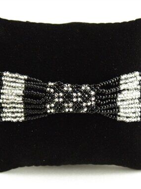 Czech Glass Bead BLACK, SILVER Zulu Bracelet